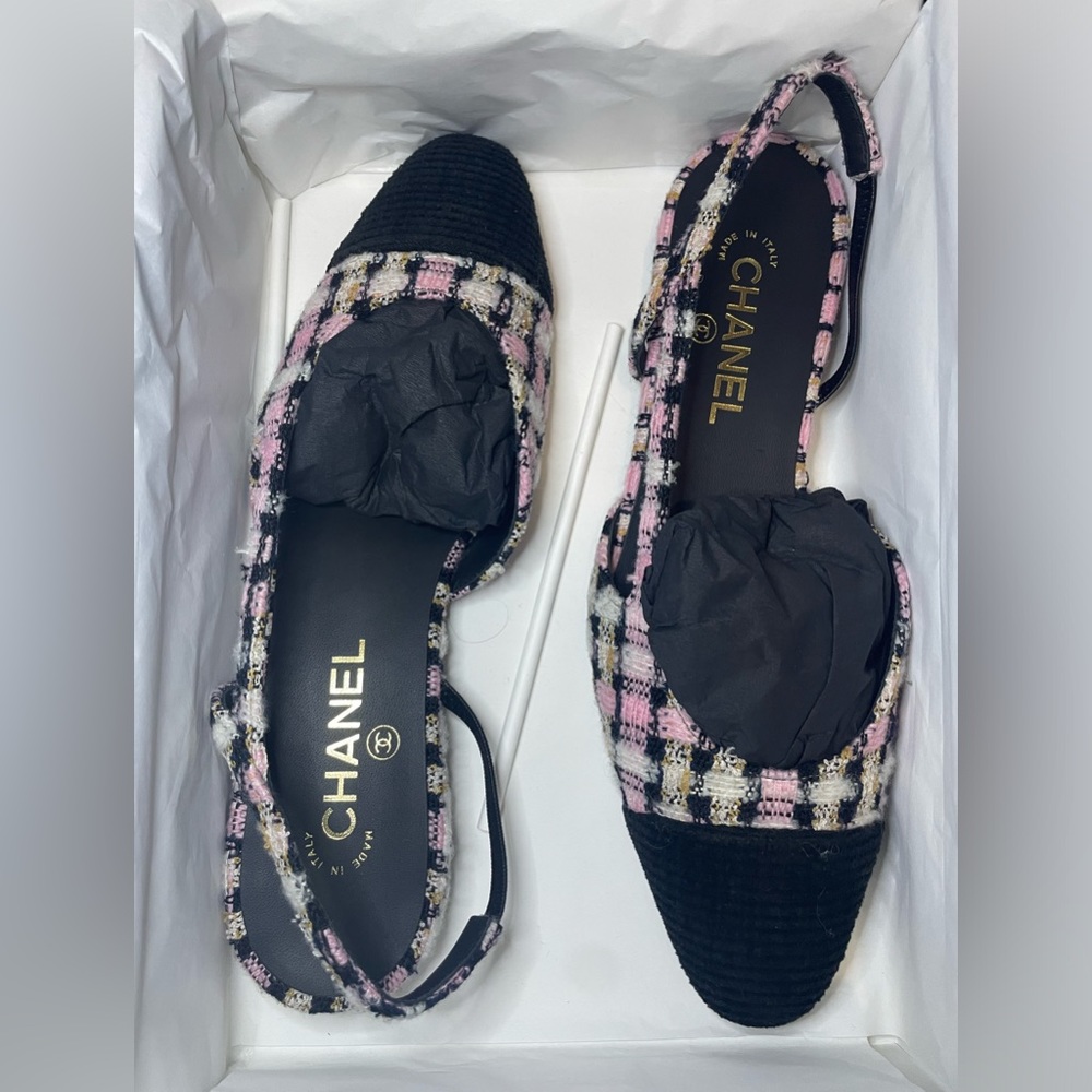 Chanel black & pink flat slingbacks